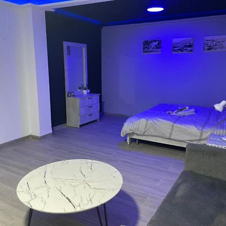 חדרי לייבל Label Rooms Blue & Red Tiberíades Exterior foto