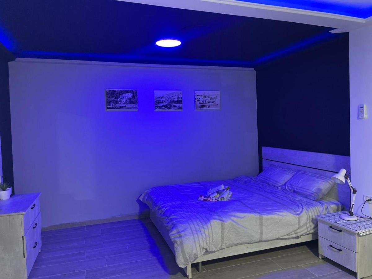 חדרי לייבל Label Rooms Blue & Red Tiberíades Exterior foto